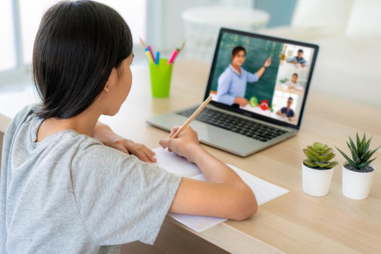 UENP prorroga prazo de inscrição para bolsistas de ensino de inglês em EAD