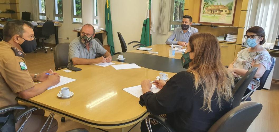 Reunião de autoridades