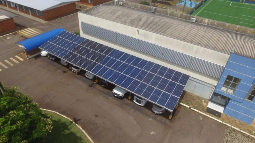 Unioeste economiza mais de R$ 11 mil com projetos de energia sustentável