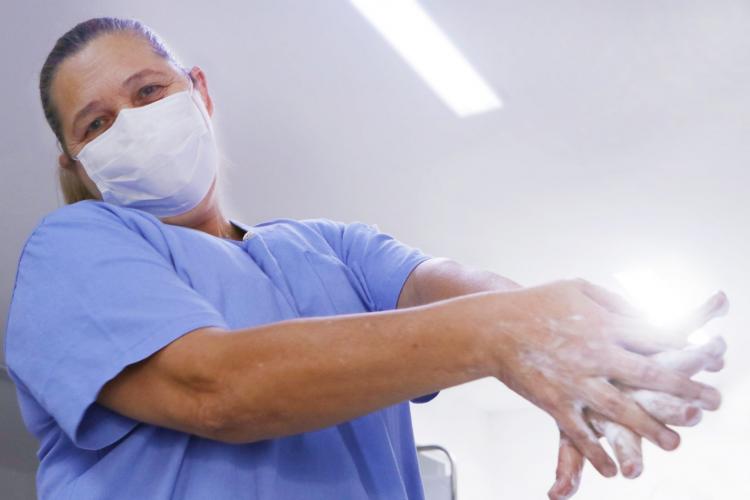 Hospital Universitário promove campanha no Dia Mundial da Higienização das Mãos
