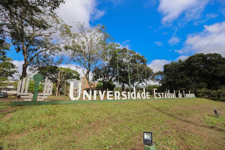 16 novos professores concursados para a UEL são nomeados