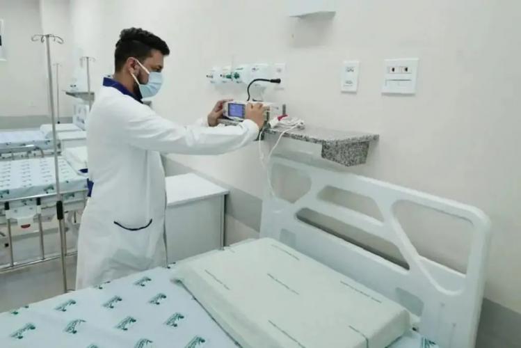 UEL divulga edital de seleção para 88 vagas em residências médicas