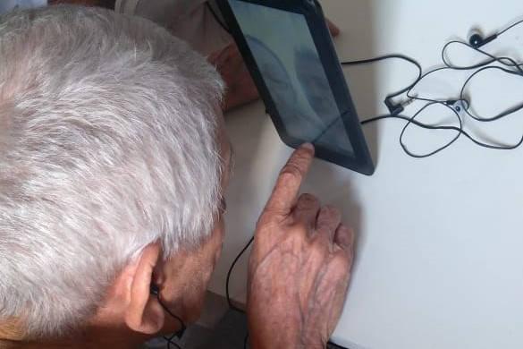 UEL oferece oficinas sobre cultura, atividade física e literatura a pessoas idosas