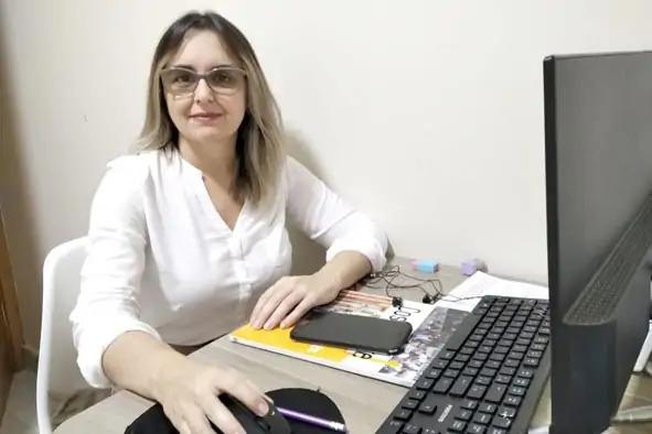 Pesquisadora da UEL integra equipe do MEC que avalia livros didáticos do Ensino Médio