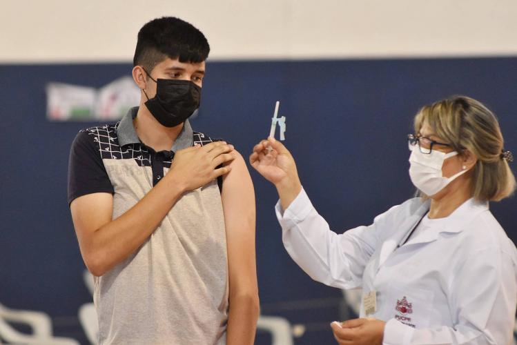 Vacinação adolescentes