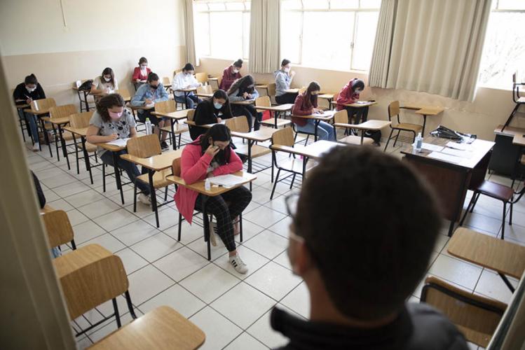 Período de isenção da taxa de inscrição do Vestibular da UENP segue até 11 de janeiro