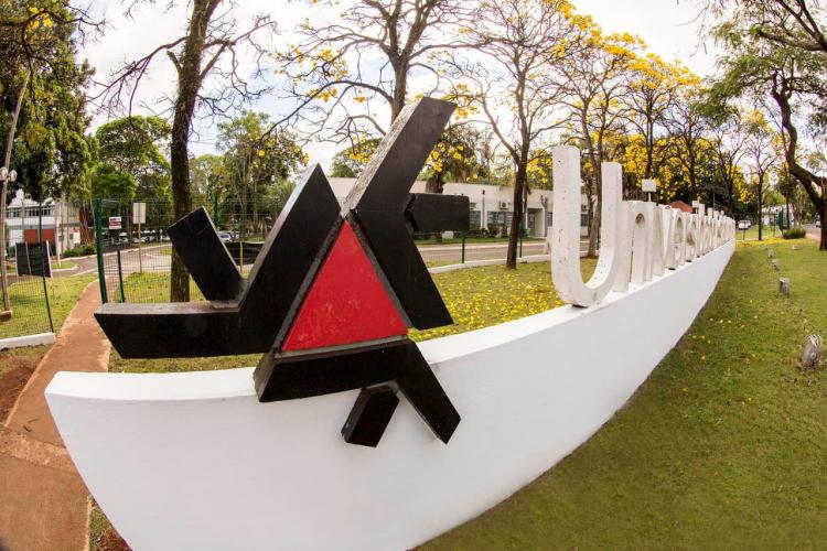 UEM confirma retorno das aulas presenciais para a próxima segunda-feira