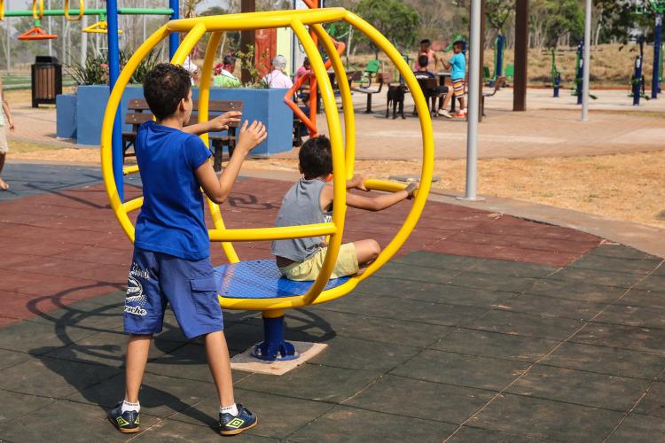 Unicentro atua há 15 anos com ações voltadas aos direitos e bem-estar de crianças e adolescentes