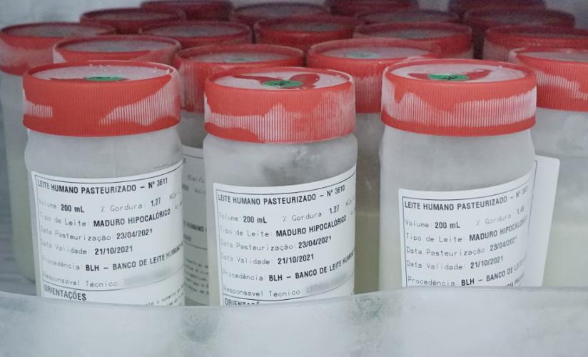 Utensílios com leite