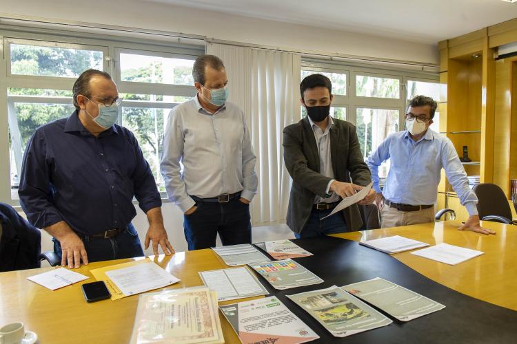 Autoridades em visita