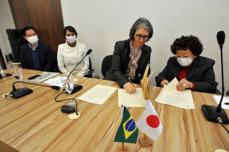 Assinatura convênio