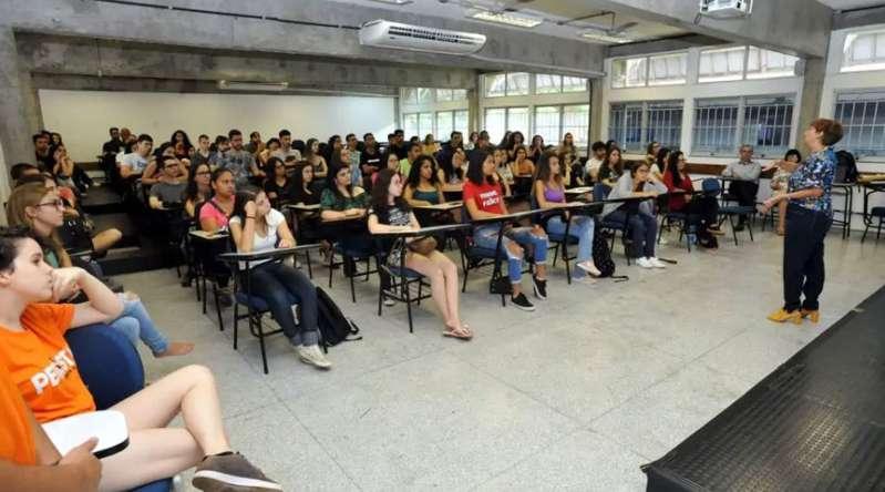 Universidades estaduais ofertam 940 vagas para formação de professores da Educação Básica