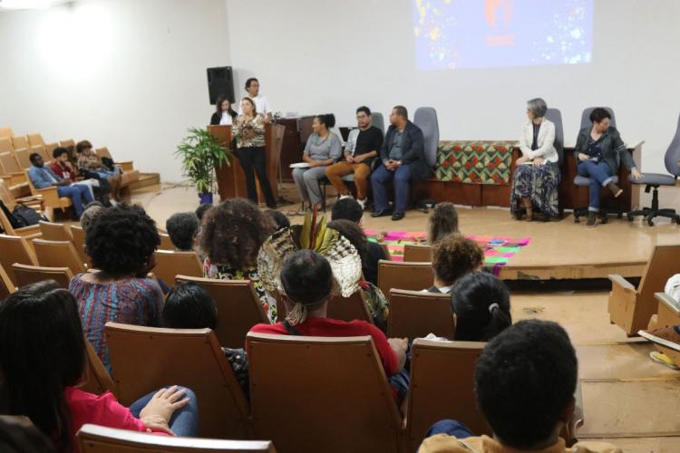 Campanha contra racismo da UEL ganha site e entra na fase de interação com comunidade