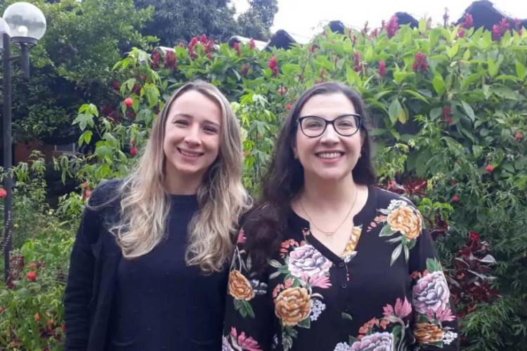 Pesquisadoras da UEL investigam macacos-prego que usam pedras como ferramentas