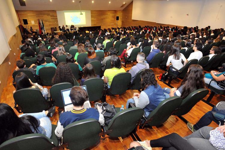 UEL define calendário de atividades de graduação do ano letivo de 2023