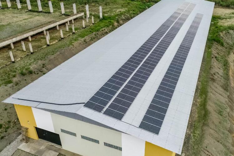 Câmpus da Unicentro ganha usina fotovoltaica em programa de eficiência energética da Copel
