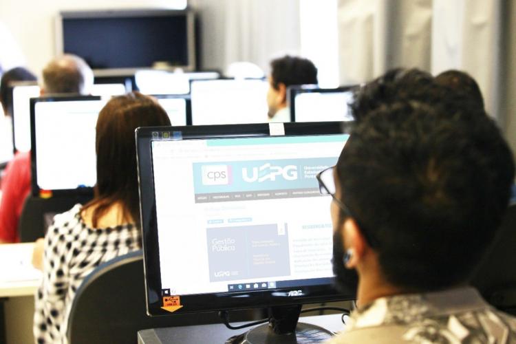 Paraná promove curso de aperfeiçoamento sobre extensão universitária