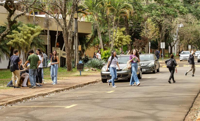 Vestibulares e PAS 2023 da UEM: termina no domingo prazo para ingressar na lista de espera