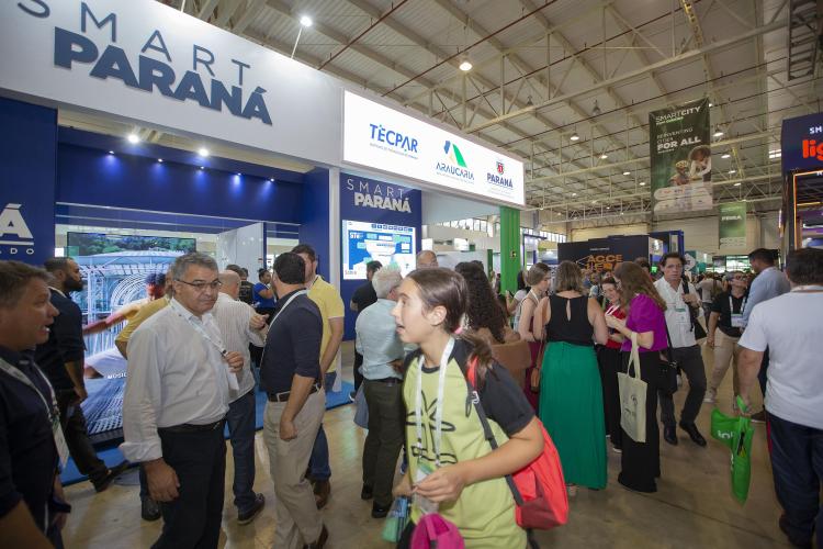 Tecpar apresenta tecnologias de materiais para trânsito no Smart City Expo Curitiba