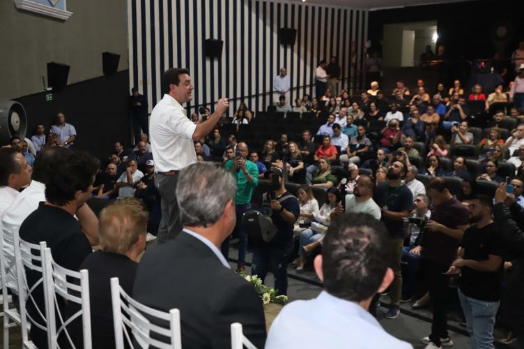 Com apoio do Estado, Jacarezinho alcança R$ 1 bilhão em investimentos privados