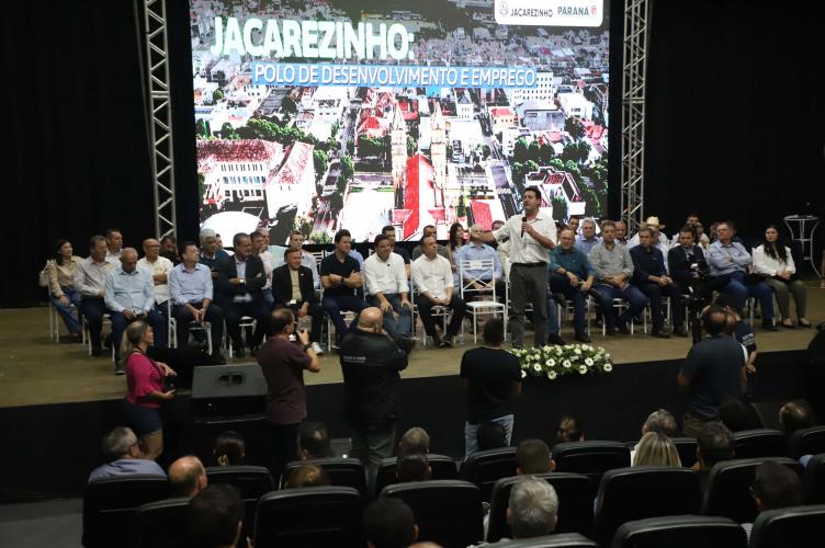 Com apoio do Estado, Jacarezinho alcança R$ 1 bilhão em investimentos privados