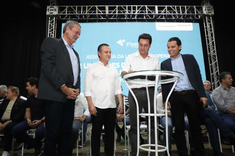 Com apoio do Estado, Jacarezinho alcança R$ 1 bilhão em investimentos privados