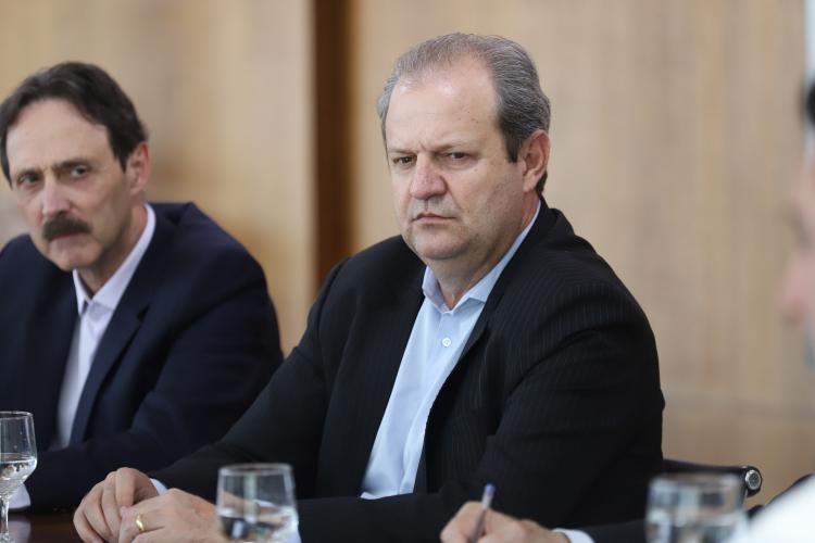 Paraná firma parceria com Google para qualificar alunos de escolas profissionalizantes