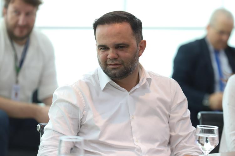 Paraná firma parceria com Google para qualificar alunos de escolas profissionalizantes