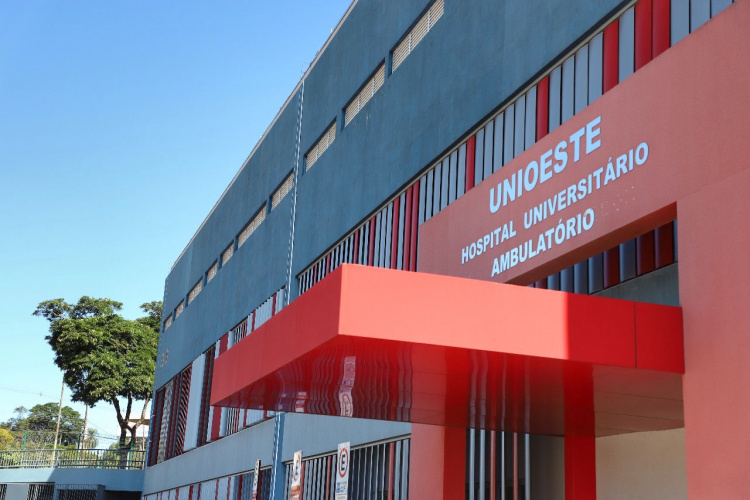 Governo do Paraná adota novo fluxo para agilizar cirurgias e reduzir filas de espera em Cascavel