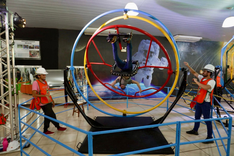 Da Mata Atlântica a fenômenos da física: UEM leva interação para a Expo Umuarama 2025