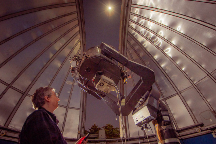 Pesquisador da UEPG integra comitê de satélite que vai buscar planetas semelhantes à Terra