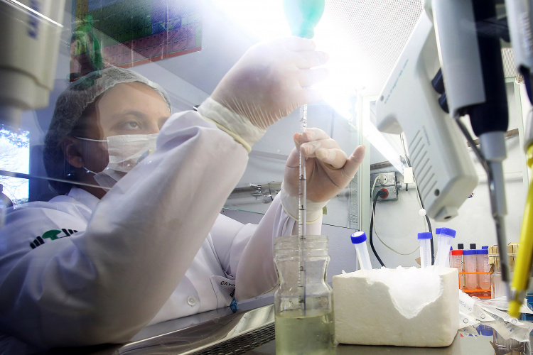 Fundação Araucária disponibiliza R$ 4,2 milhões para eventos científicos