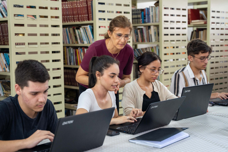 Voto popular: programa Talento Tech concorre a prêmio de inovação da Enap