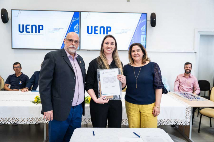 UENP empossa 13 novos docentes e chega perto de atingir todo quadro de efetivos