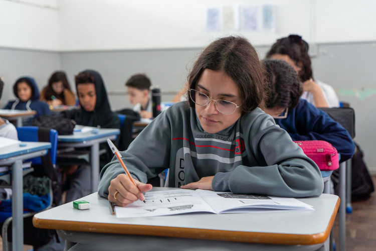 Alunos paranaenses participam da Prova Paraná Mais ao longo dos próximos dias