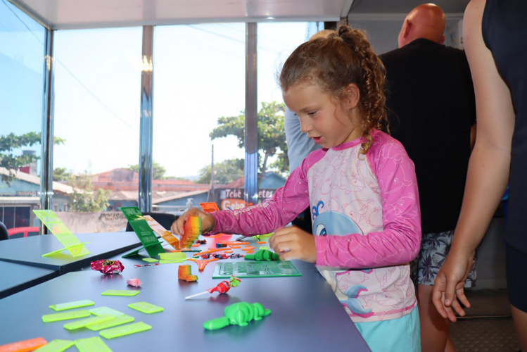 Guaratuba e Pontal do Paraná recebem atividades da Carreta da Inovação nesta semana