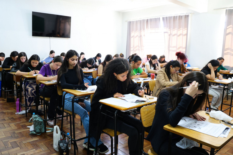 1.154 vagas em 43 cursos: Unicentro abre inscrições para o Vestibular 2027