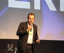 No encontro de capacitação Governo 5.0, em Foz do Iguaçu, o superintendente da Seti, Aldo Bonna, citou exemplos de como o órgão pode auxiliar as prefeituras municipais.