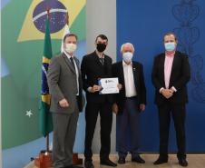 Governo entrega 34º Prêmio Paranaense de Ciência e Tecnologia; conheça os vencedores