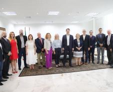 Paraná e Canadá confirmam interesse em expandir parcerias na agricultura e educação