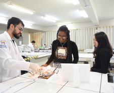 Primeira Feira de Profissões da UENP reúne mais de 3 mil estudantes