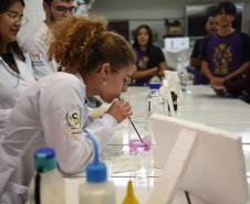 Primeira Feira de Profissões da UENP reúne mais de 3 mil estudantes