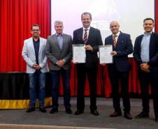 Superintendente Aldo Nelson Bona assinou documentos no âmbito do 36º Prêmio Paranaense de Ciência e Tecnologia e do Prime 2022