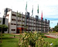 Hospital Universitário de Londrina promove campanha de natal com arrecadação de brinquedos