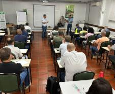 Programa de revitalização da viticultura promove capacitação de 60 técnicos em Ibiporã