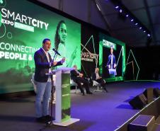 Estado deve trabalhar com setor privado para levar inovação às cidades, afirma governador