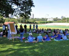 Universidades estaduais vão mapear estudantes paranaenses da rede pública com autismo