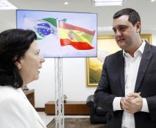 Governador e embaixadora da Espanha discutem parcerias nas áreas de infraestrutura e educação