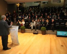 Piana ressalta importância da indústria no lançamento do Parque Tecnológico do setor