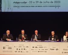Paraná reafirma compromisso com o ensino superior no maior congresso nacional da ciência